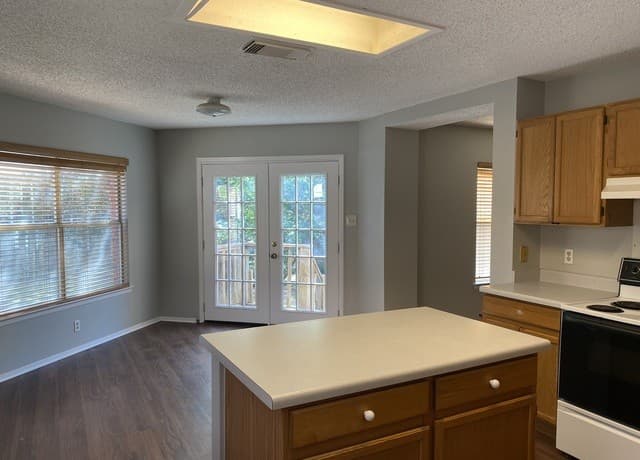 10811  Redbush Park, San Antonio, TX 78249 — photo 6