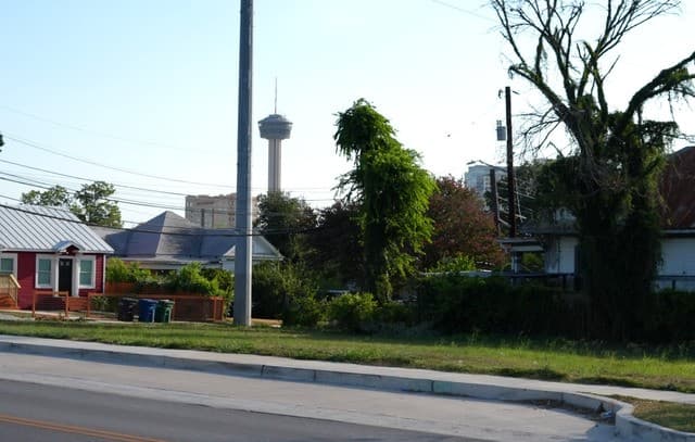629  Burnet St, San Antonio, TX 78202 — photo 4