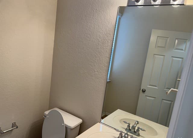 2532  Grayson Cir, San Antonio, TX 78232 — photo 11