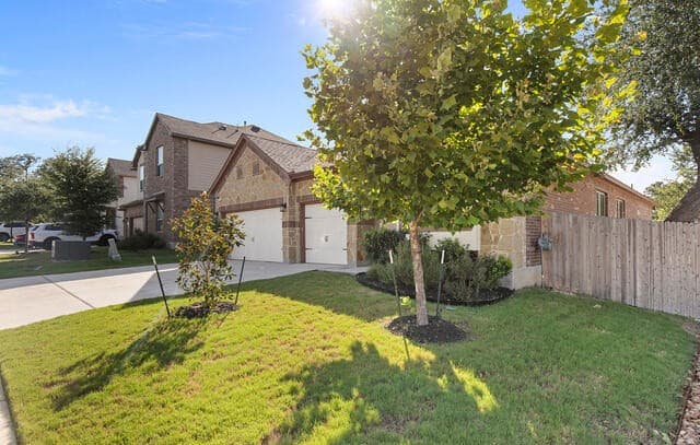 9015  Mendrin Rdg, Fair Oaks Ranch, TX 78015 — photo 2