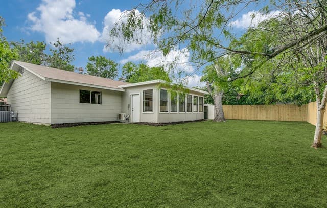 8214  Banbury Dr, San Antonio, TX 78239 — photo 23