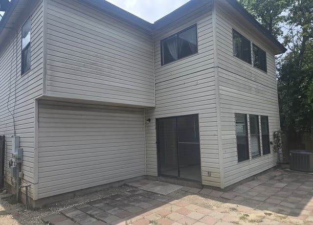5015  Taylor Kenton, San Antonio, TX 78240 — photo 2