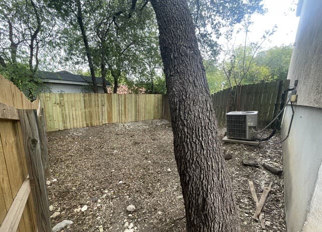 11247  Terra Loop Rd, San Antonio, TX 78233 — photo 13