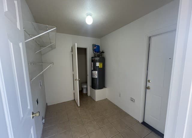 11247  Terra Loop Rd, San Antonio, TX 78233 — photo 3