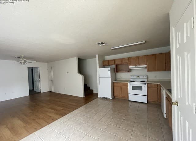 11247  Terra Loop Rd, San Antonio, TX 78233 — photo 4