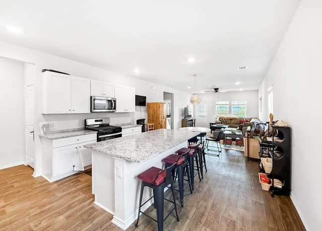 10512  Pomme, San Antonio, TX 78252 — photo 3