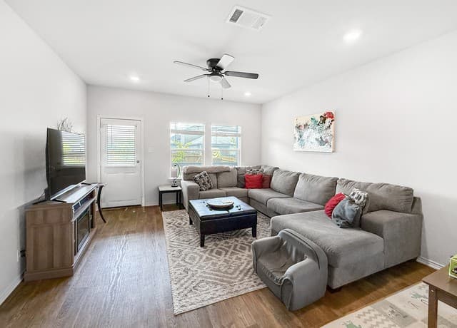 10512  Pomme, San Antonio, TX 78252 — photo 6