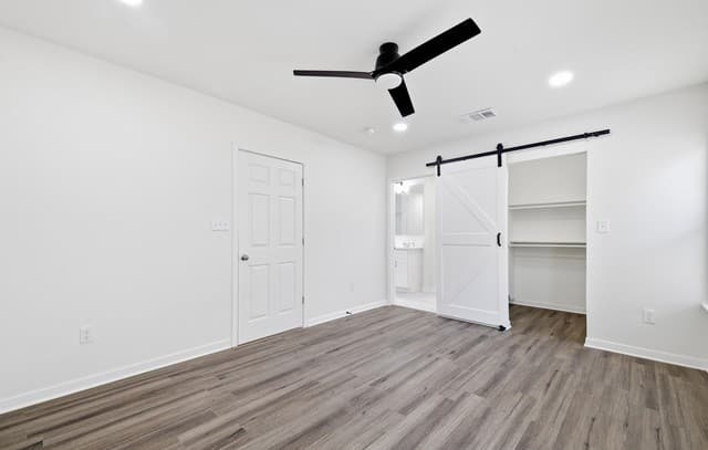 132  Stratford Ct, San Antonio, TX 78223 — photo 17