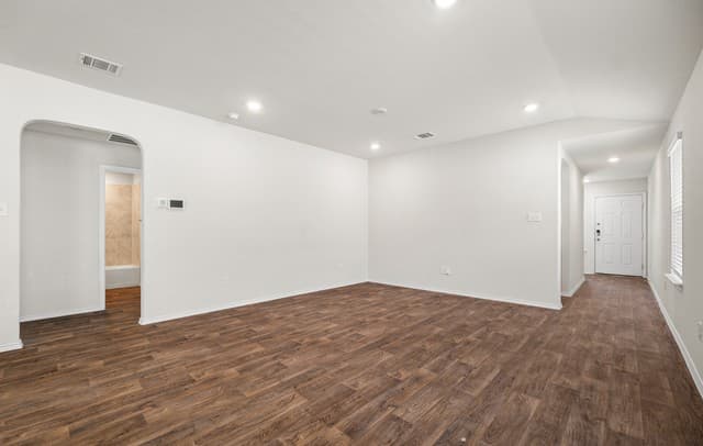 12103  Sampson Crk, San Antonio, TX 78245 — photo 7