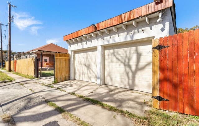 333  Florida St, San Antonio, TX 78210 — photo 2
