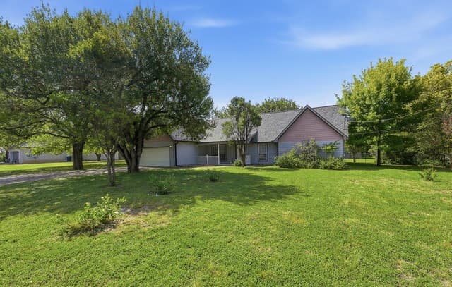 485  Pecan Falls, Canyon Lake, TX 78133 — photo 3