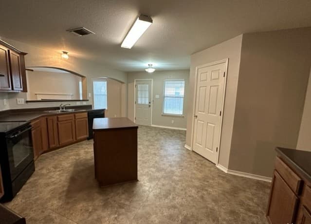 2111  Red Rock Xing, San Antonio, TX 78245 — photo 11