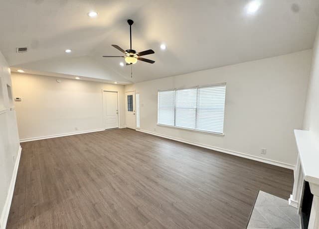 5614  Timber Rail, San Antonio, TX 78250 — photo 3