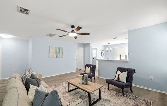 6815  Cougar Cove, San Antonio, TX 78242 — photo 6