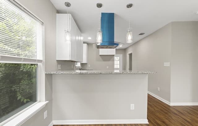 219  Finton, San Antonio, TX 78204 — photo 10