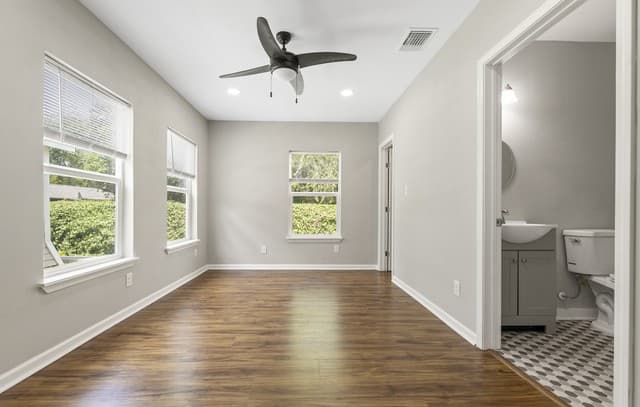 219  Finton, San Antonio, TX 78204 — photo 21