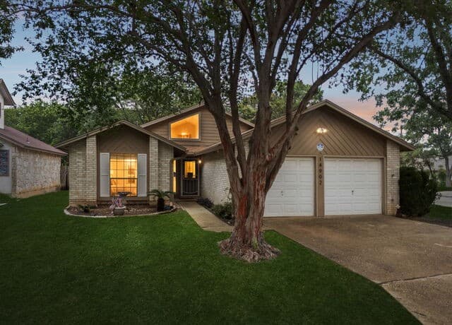 14902 Oak Summit