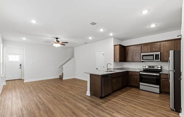 2503  LYNWOOD Bend, San Antonio, TX 78245 — photo 10