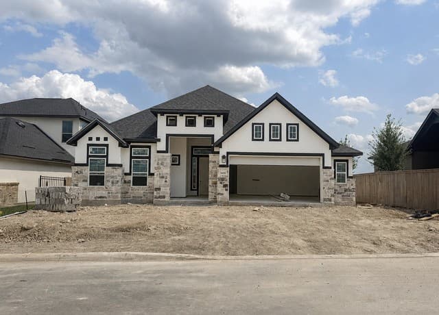 2430 Briggs Bluff