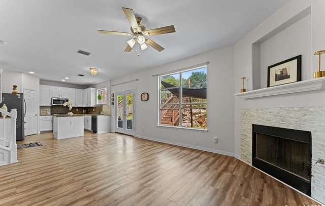 807  Midway Crst, San Antonio, TX 78258 — photo 4