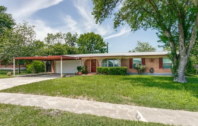 363 E Rampart