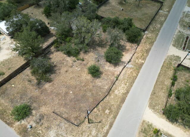 100  Villa Ridge, Poteet, TX 78065 — photo 3