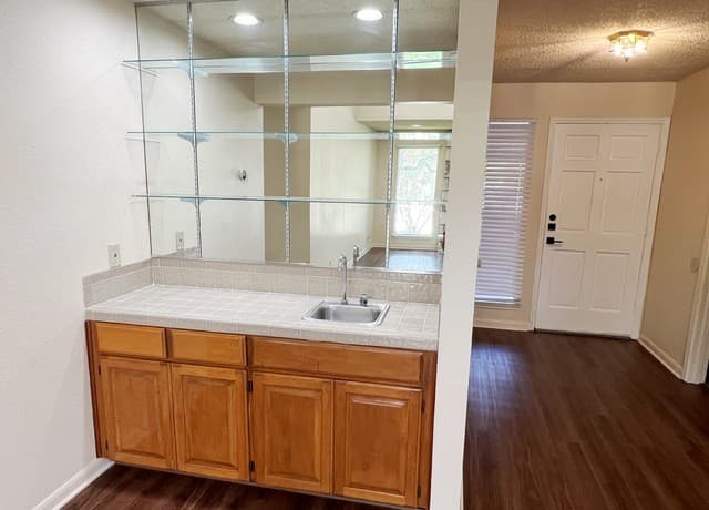 304  Thetford, San Antonio, TX 78254 — photo 17