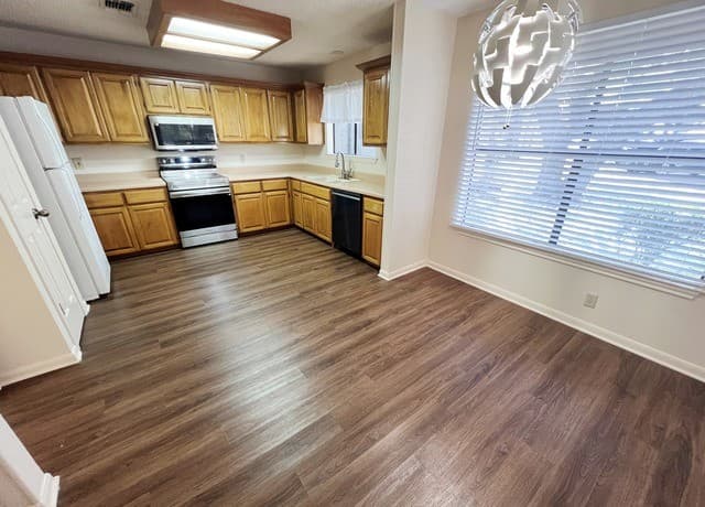 304  Thetford, San Antonio, TX 78254 — photo 3