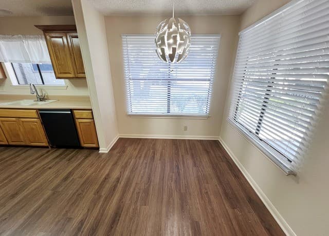 304  Thetford, San Antonio, TX 78254 — photo 4