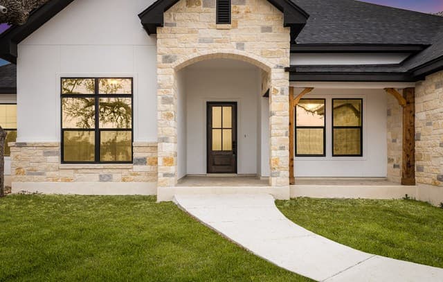 220  Toucan Dr, Spring Branch, TX 78070 — photo 4