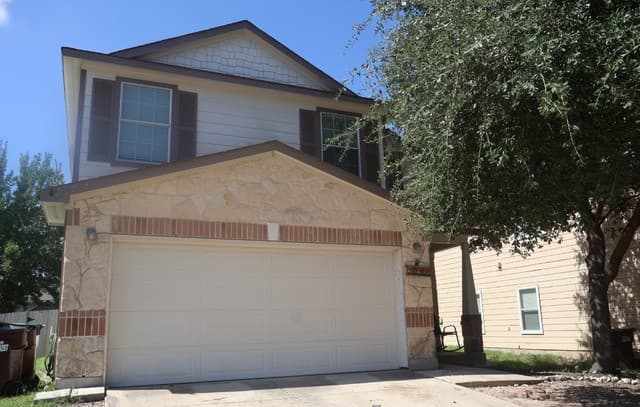 10910  Livewater Trl