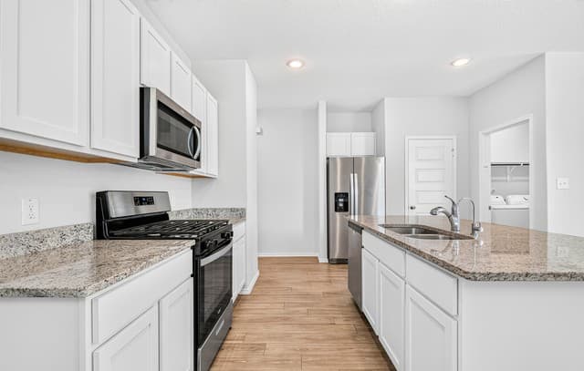 5823  Hematite Rim, San Antonio, TX 78222 — photo 5