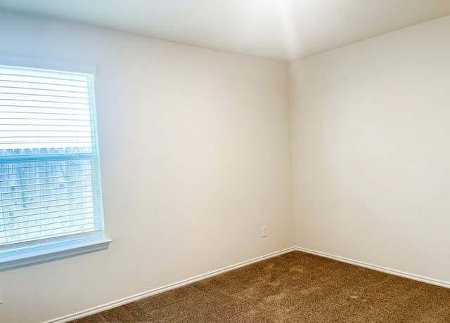 3202  Lamoka Lake, San Antonio, TX 78245 — photo 14