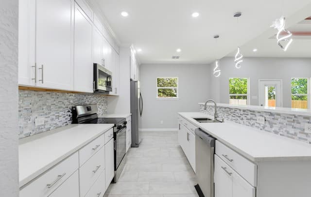163  Remington, Spring Branch, TX 78070 — photo 17