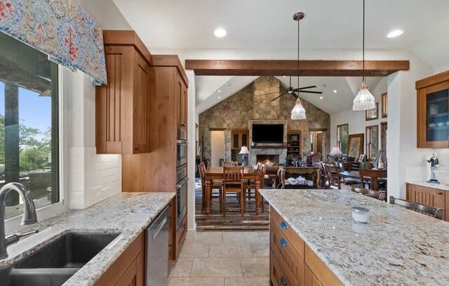 241 E Lynx Cv, Blanco, TX 78606 — photo 10