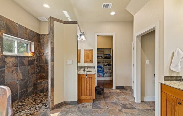 241 E Lynx Cv, Blanco, TX 78606 — photo 20