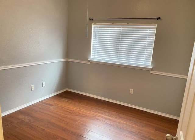 9310  Longmire Trace, San Antonio, TX 78245 — photo 11