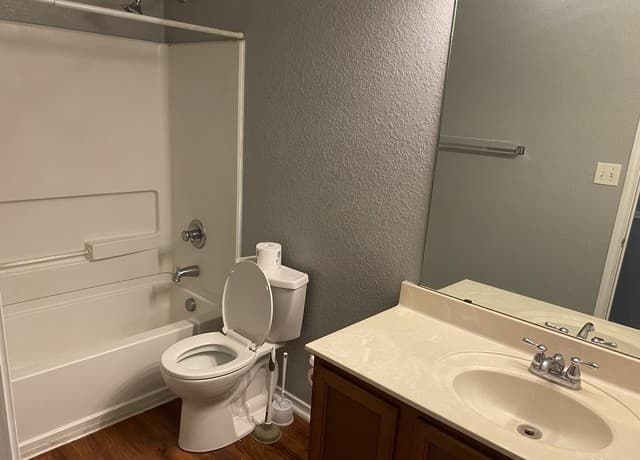 9310  Longmire Trace, San Antonio, TX 78245 — photo 12