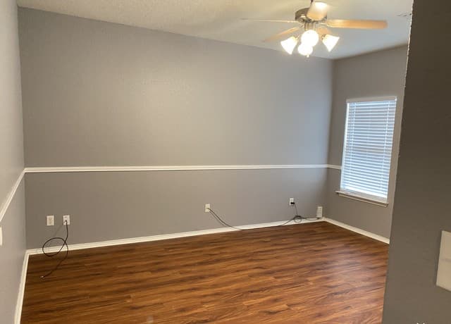 9310  Longmire Trace, San Antonio, TX 78245 — photo 17