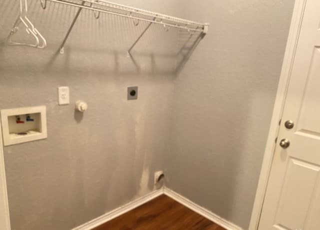 9310  Longmire Trace, San Antonio, TX 78245 — photo 18