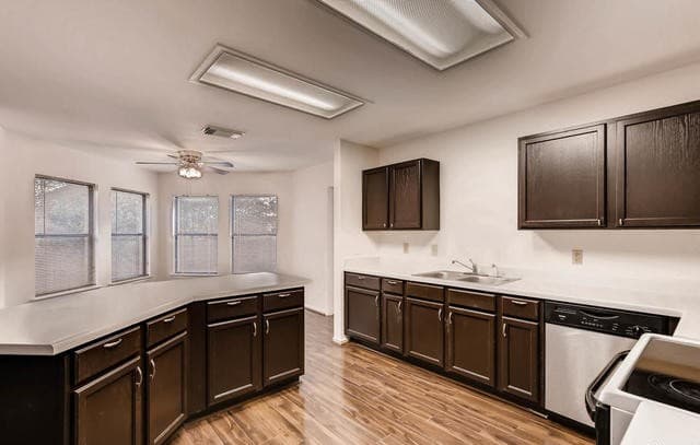 8507  Park Olympia, Universal City, TX 78148 — photo 10