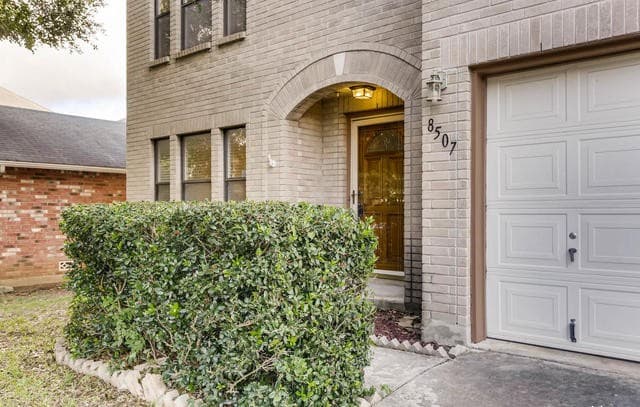 8507  Park Olympia, Universal City, TX 78148 — photo 2