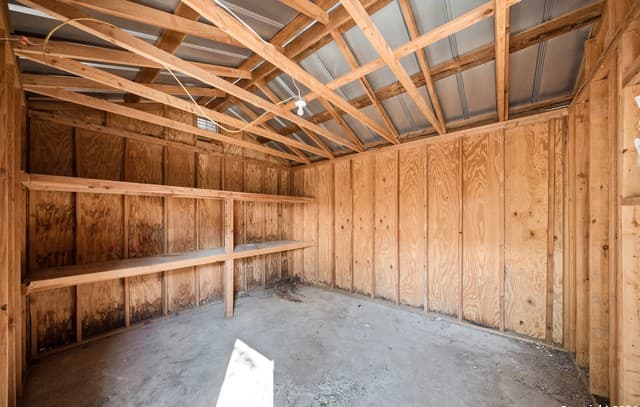 412 W Coker, Devine, TX 78016 — photo 25