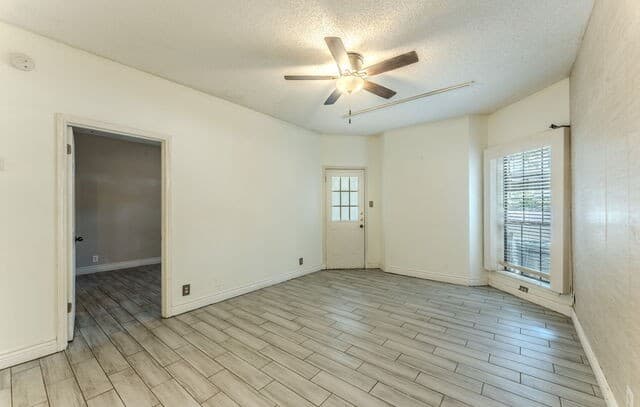 8655  Datapoint Dr Unit 203B, San Antonio, TX 78229 — photo 11