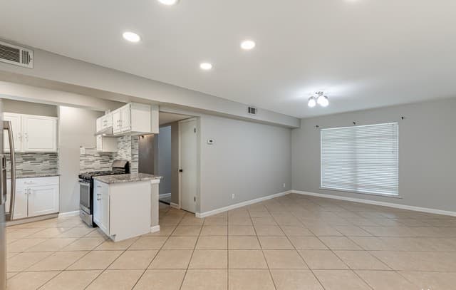 555  Patricia, San Antonio, TX 78216 — photo 10