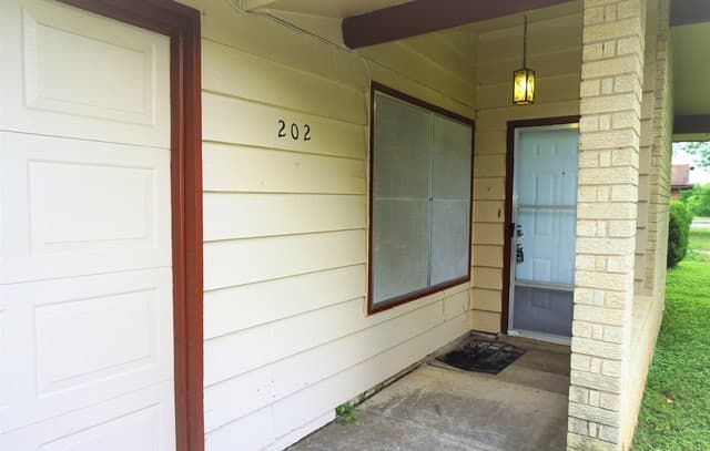202  Brenda Dr, Converse, TX 78109 — photo 3