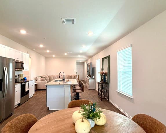 3019  Lindenwood Way, San Antonio, TX 78245 — photo 8
