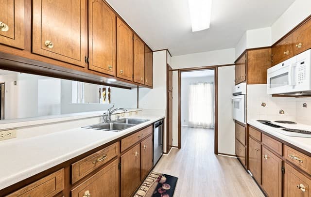426  Yosemite Dr, Hollywood Park, TX 78232 — photo 13