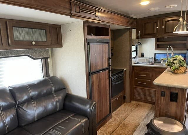 3084  Cr 442, Stockdale, TX 78160 — photo 10