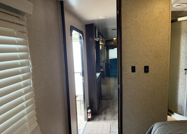 3084  Cr 442, Stockdale, TX 78160 — photo 11